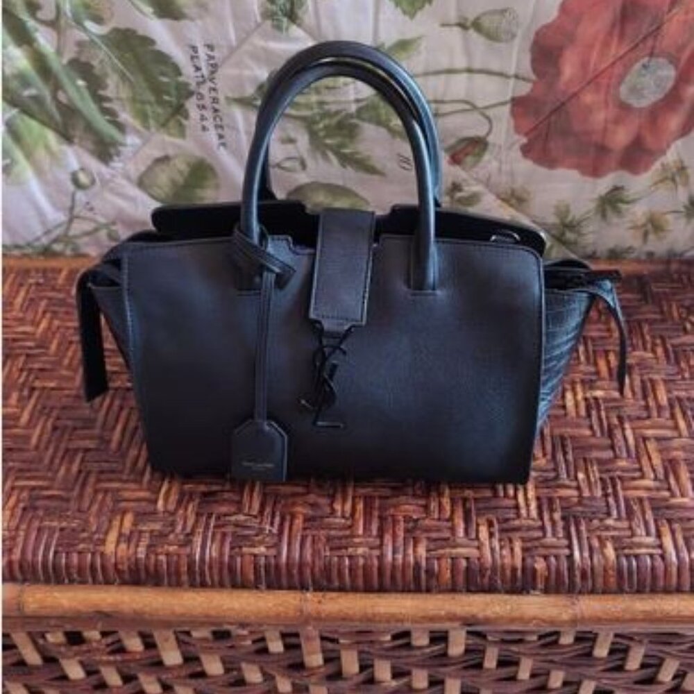 YSL DOWNTOWN CABAS BAG IN BLACK CALFSKIN LEATHER, CROCODILE ACCENTS, BLACK LOGO